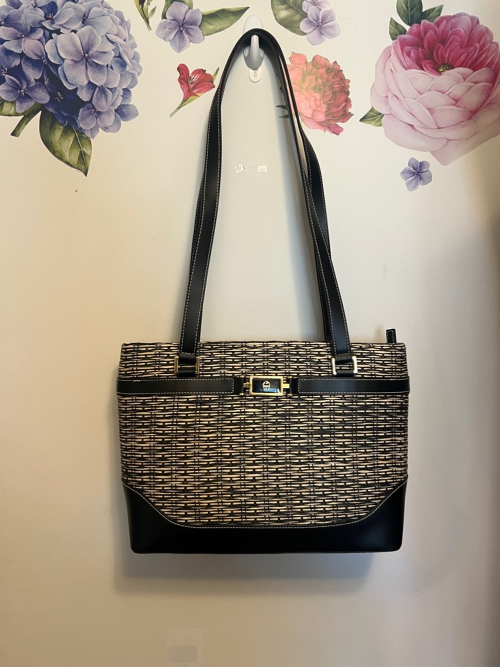 Etienne Aigner Black & Cream Woven Tote with Gold Hardware - Picture 10 of 11